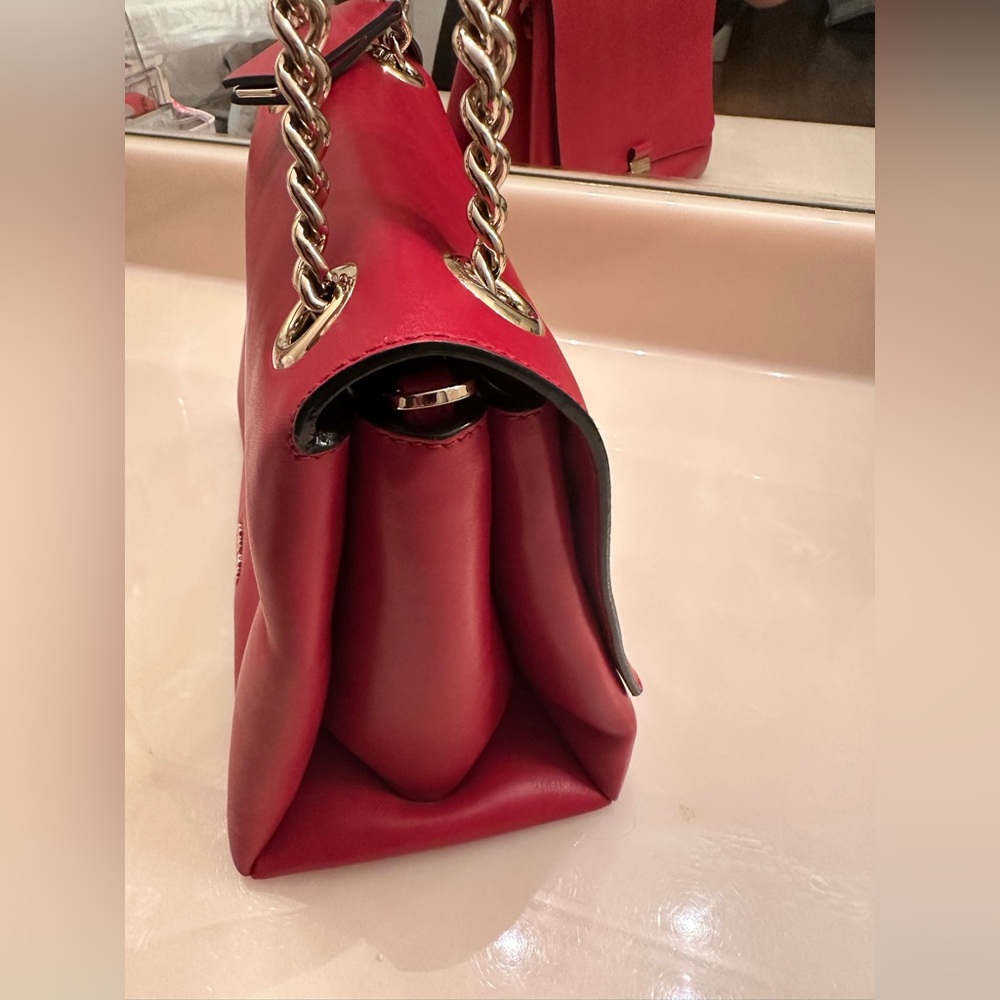 Very rare Miu Miu $2500 Authentic Red Leather Chain Handle Shoulder Bag. - Picture 12 of 17